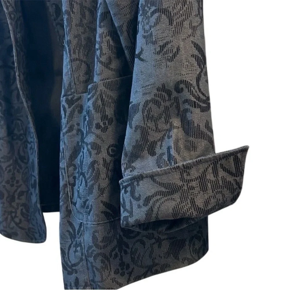 Susan Graver Printed LK Fusion Cutaway Hem Jacket/Black‎ X-Small